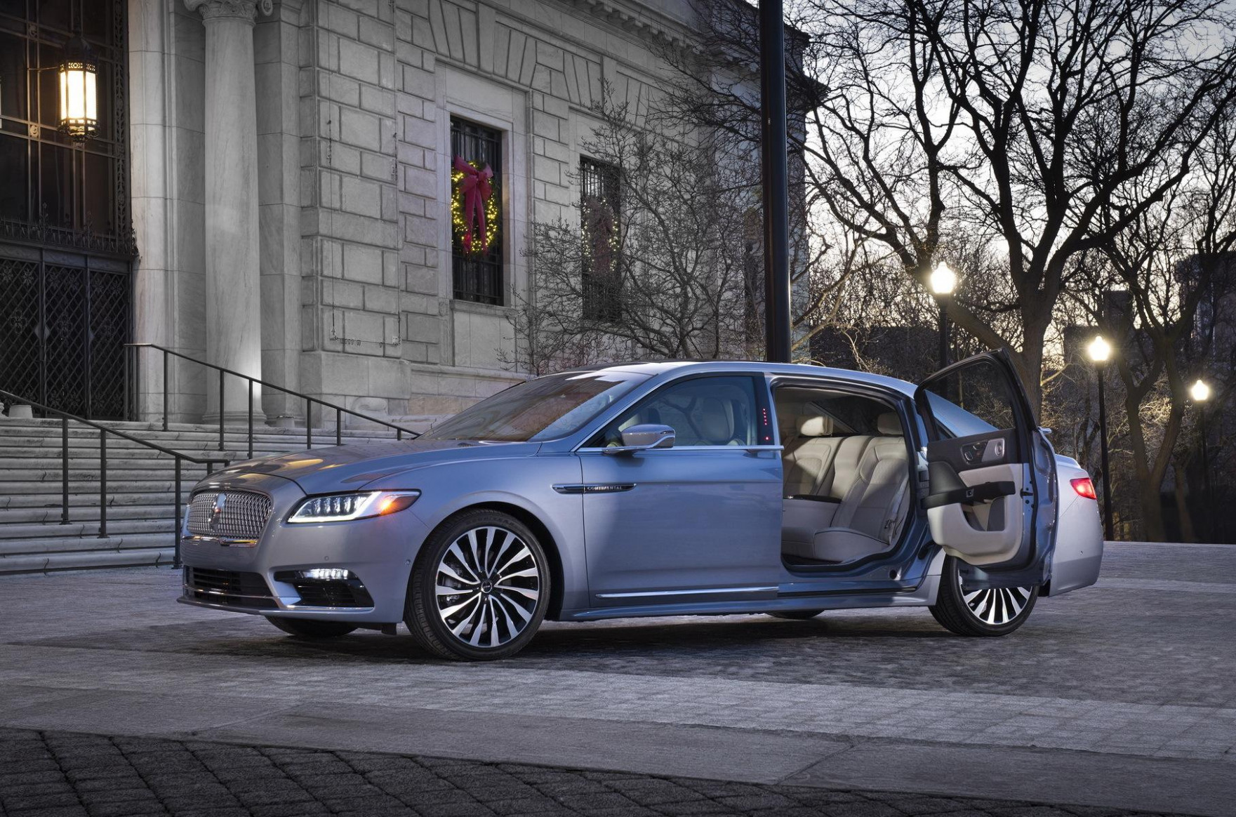 Overview 2022 Lincoln Continental