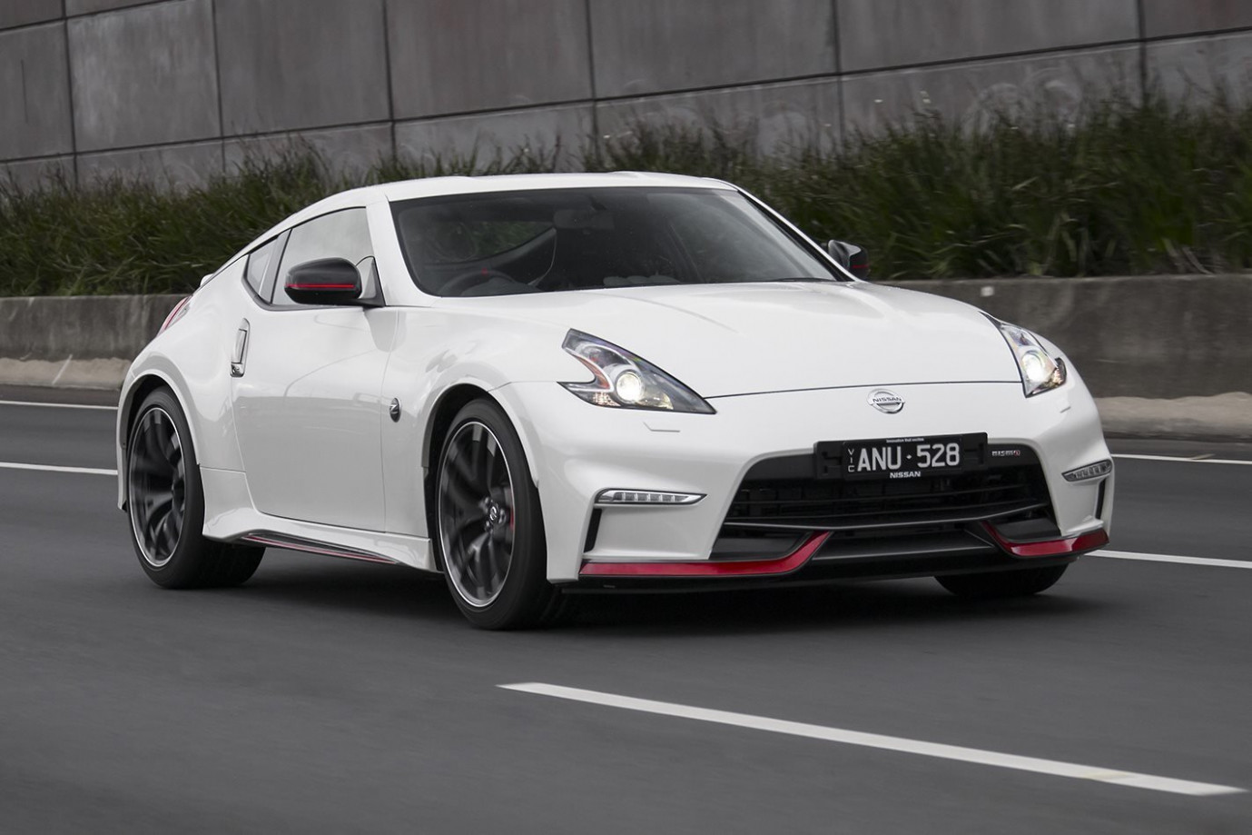 Pictures 2022 Nissan Z Turbo Nismo