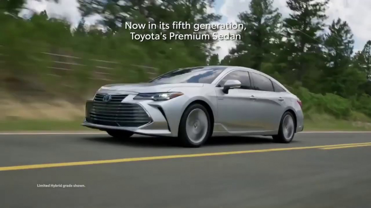Model 2022 Toyota Avalon Hybrid