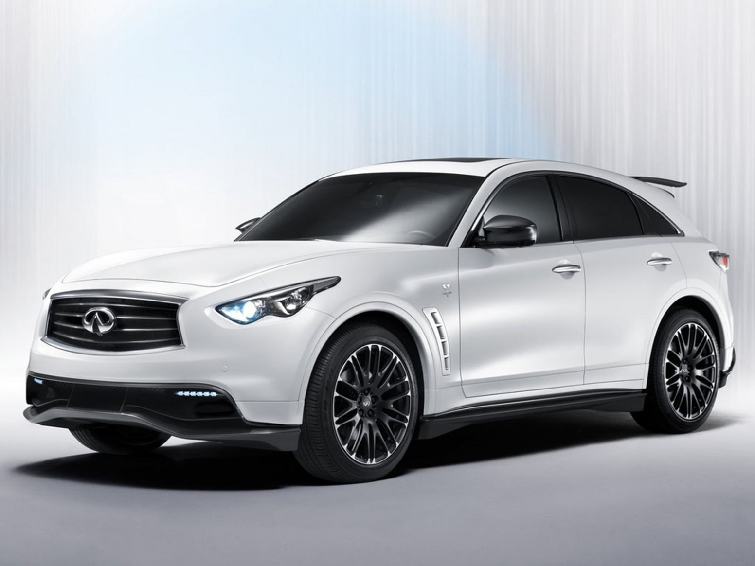Review and Release date 2022 Infiniti Q70 Spy Photos