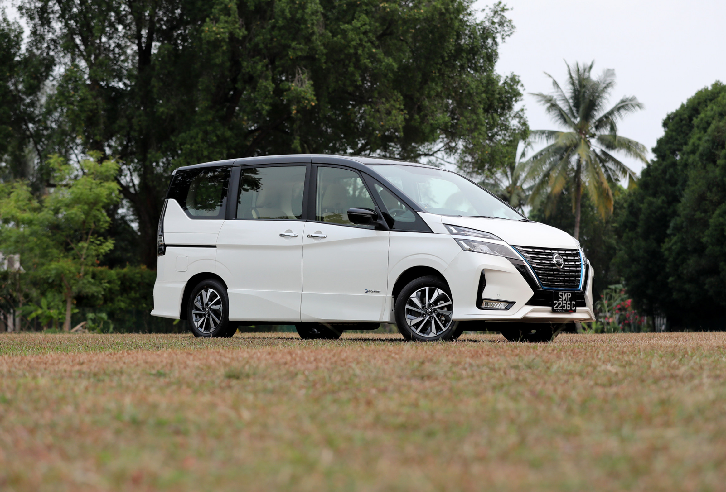 Performance And New Engine Nissan Serena 2022  New Cars Design