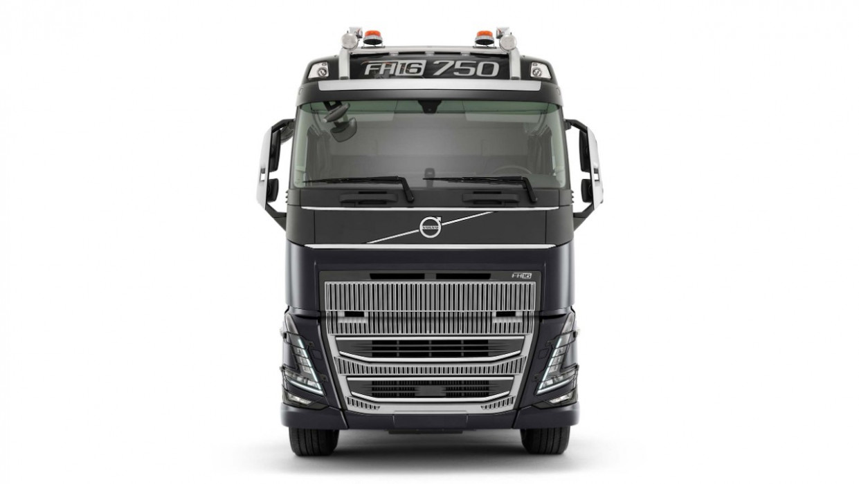 First Drive Volvo Truck Concept 2022