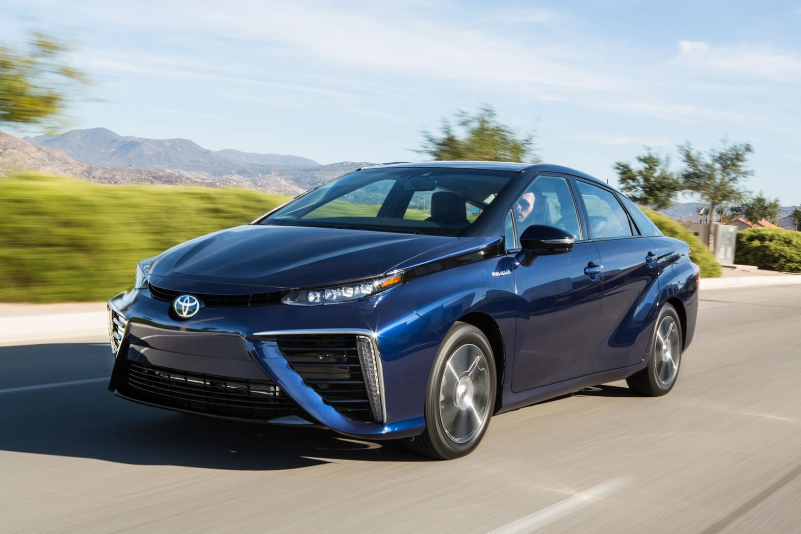 Ratings 2022 Toyota Prius Pictures