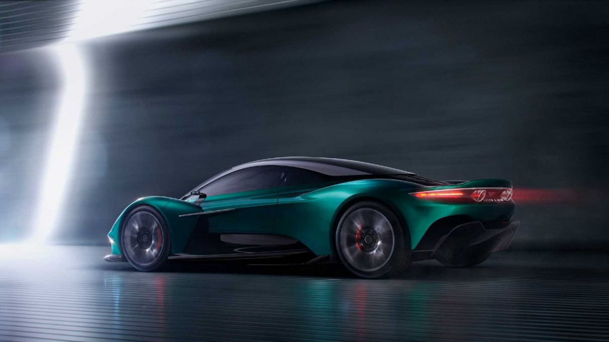 Redesign and Review 2022 Aston Martin Vanquish