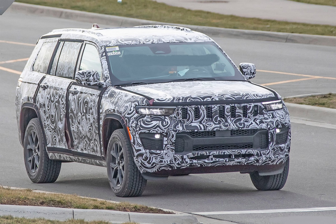 4 Jeep Grand Cherokee Spied Testing With Mild Refreshments 2023 Grand Cherokee Srt