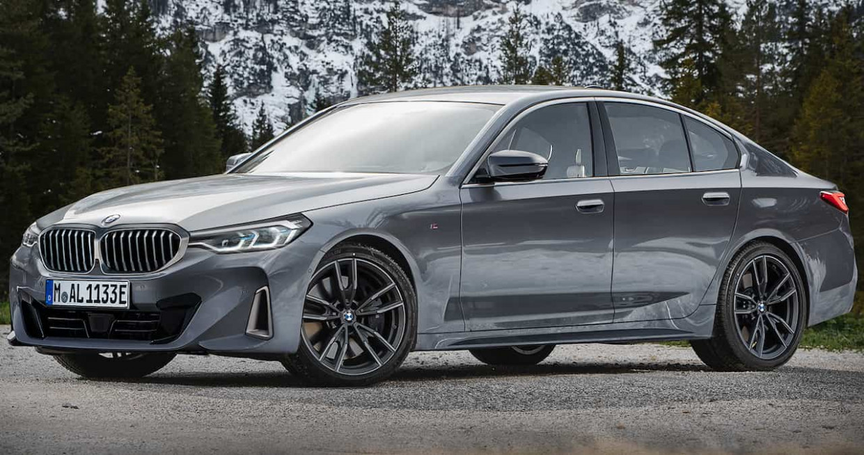 Overview 2023 BMW 5 Series