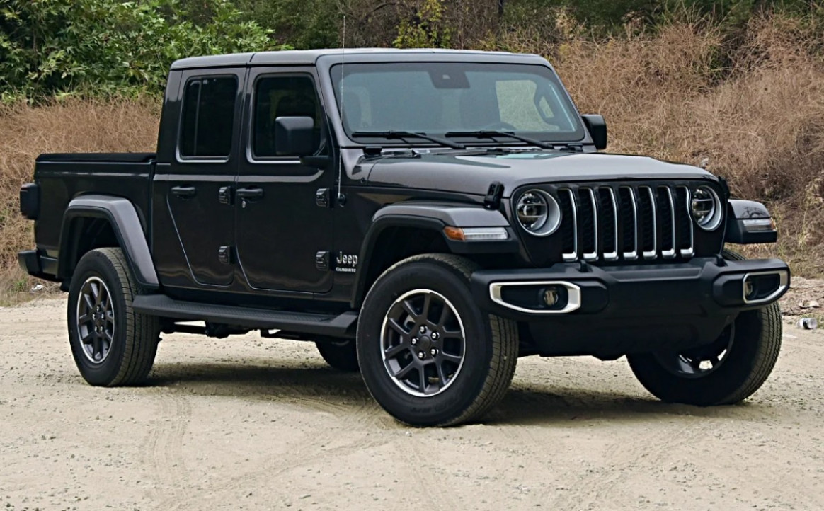 First Drive 2023 Jeep Gladiator Overall Length