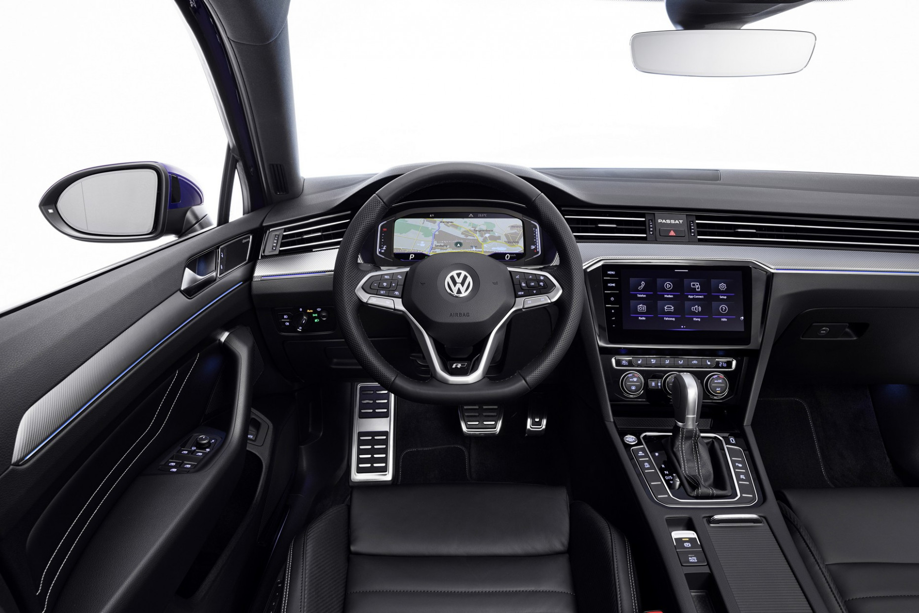 First Drive 2023 Volkswagen Passat Interior