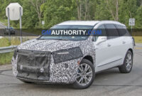 Buick Enclave Refresh Spied Testing For The First Time Gm Authority 2023 Buick Enclave Spy Photos