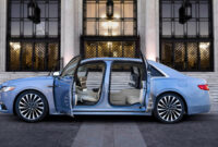 Ford Plans To Build 4 Mid Size Evs In The Continental’s Factor 2023 Lincoln Town