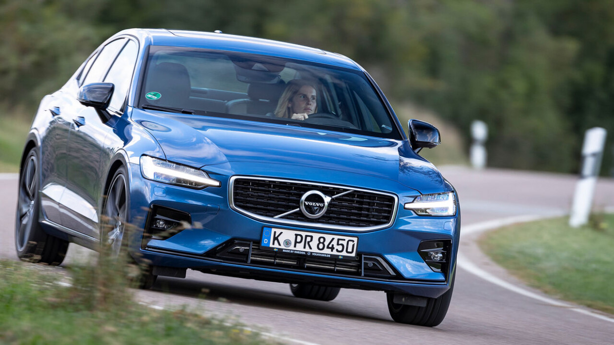 Images 2023 Volvo S60