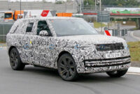 new range rover spied up close with slightly less camo 2023 range rover evoque