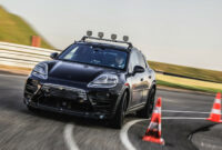 Speed Test 2023 Porsche Macan Turbo