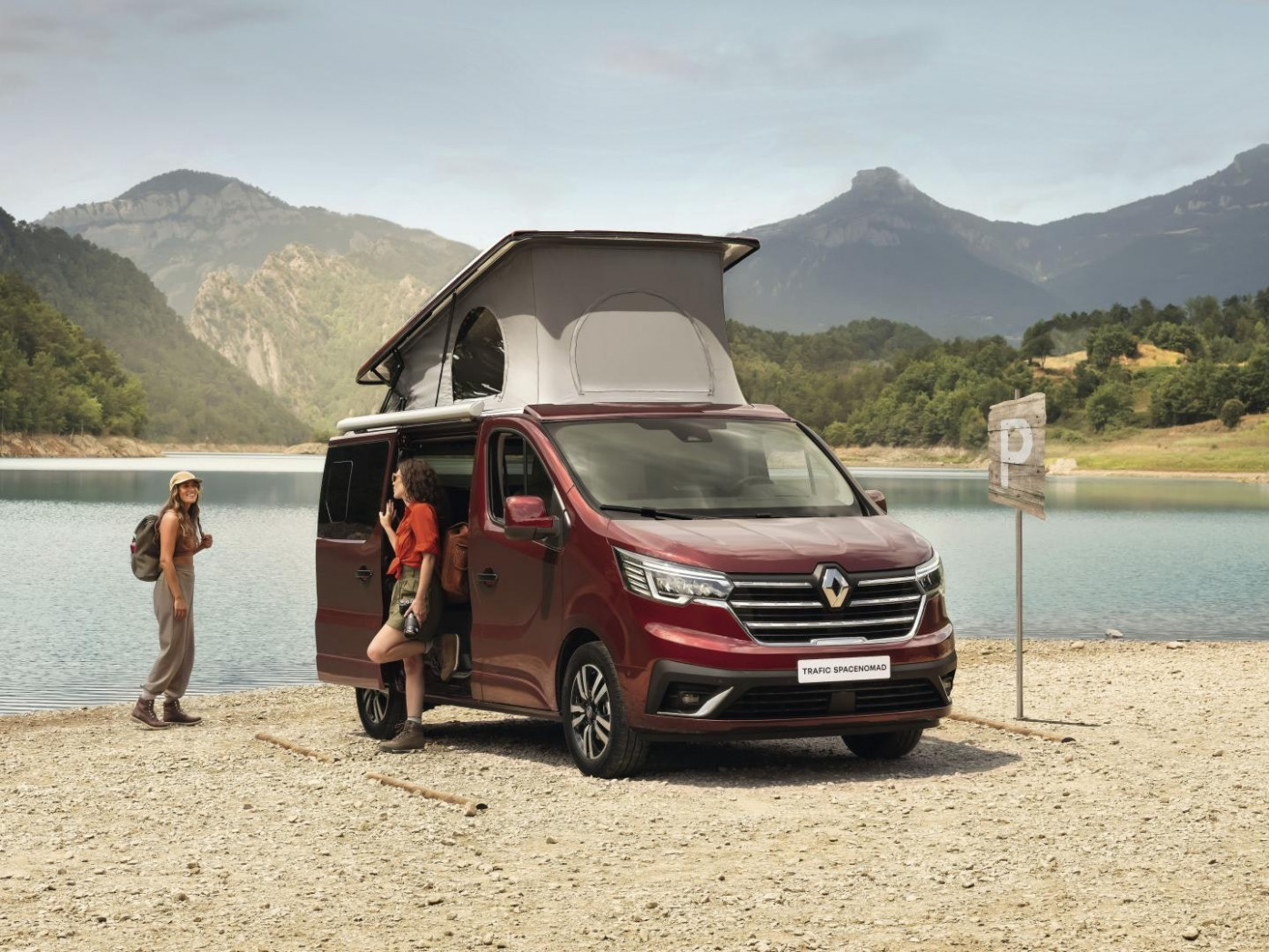 New Model and Performance 2023 Renault Trafic