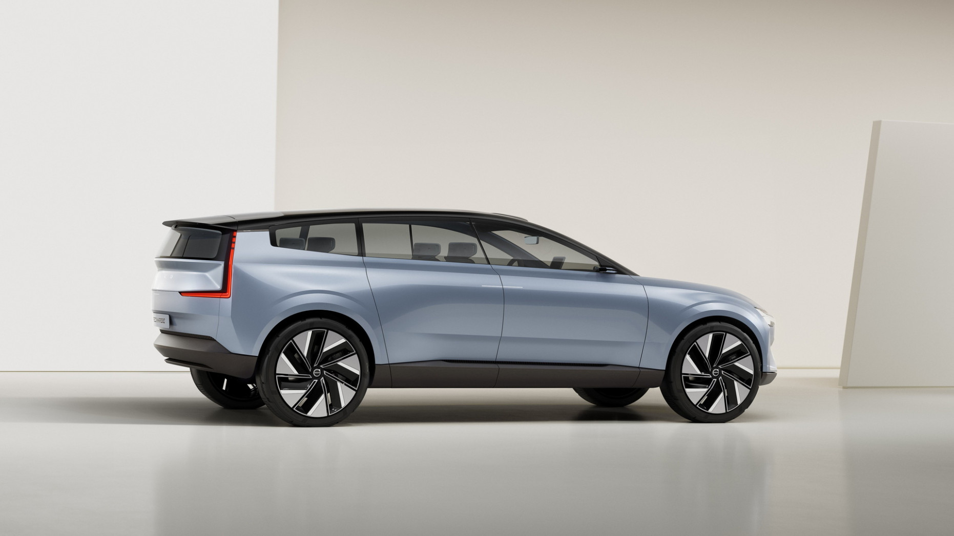Exterior Volvo Electric By 2023