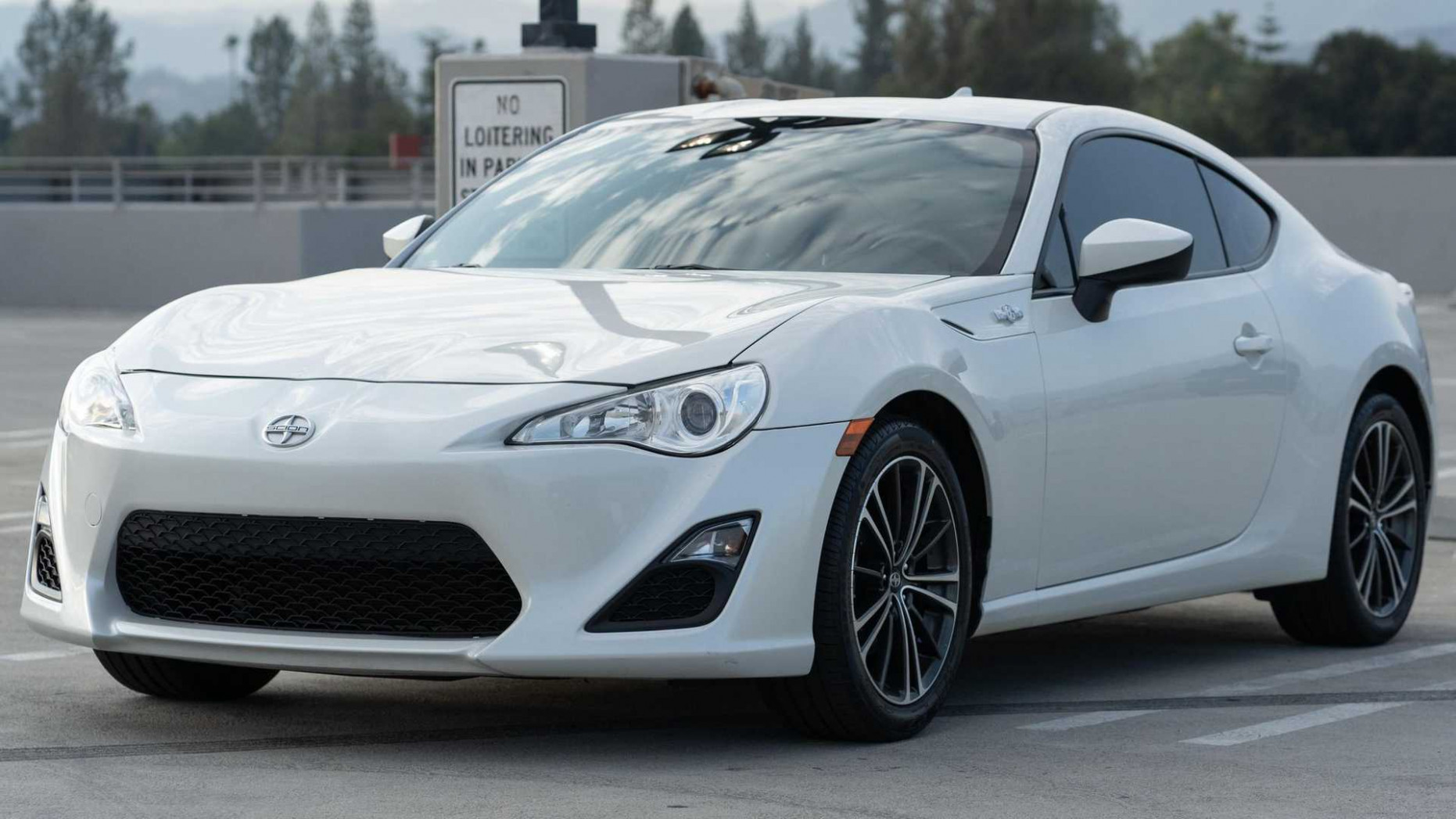 Price, Design and Review 2023 Scion Fr S
