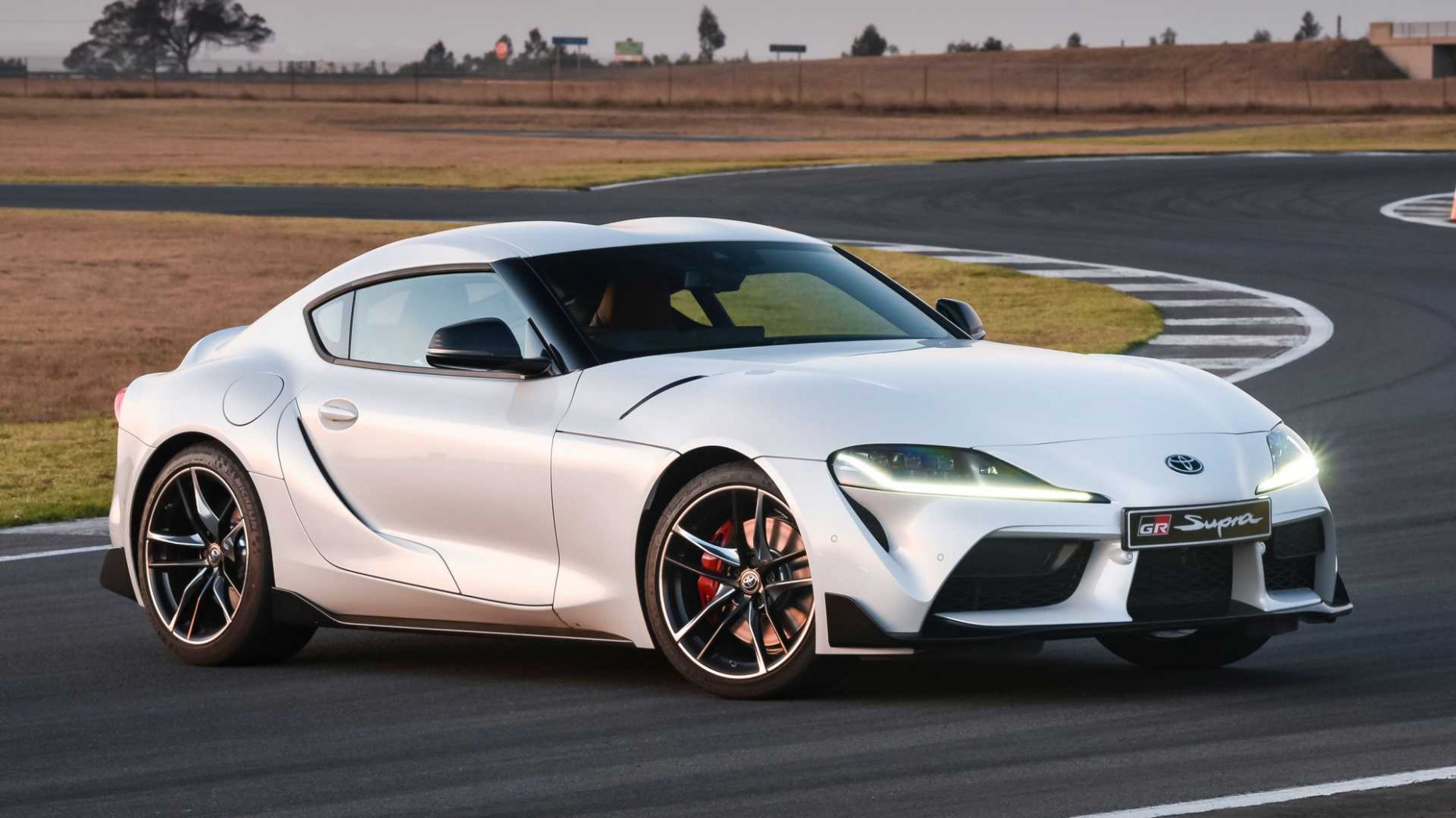 Concept and Review Pictures Of The 2023 Toyota Supra