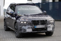 3 bmw x3 spy shots: heavy styling update set for big crossover bmw x7 dimensions 2023