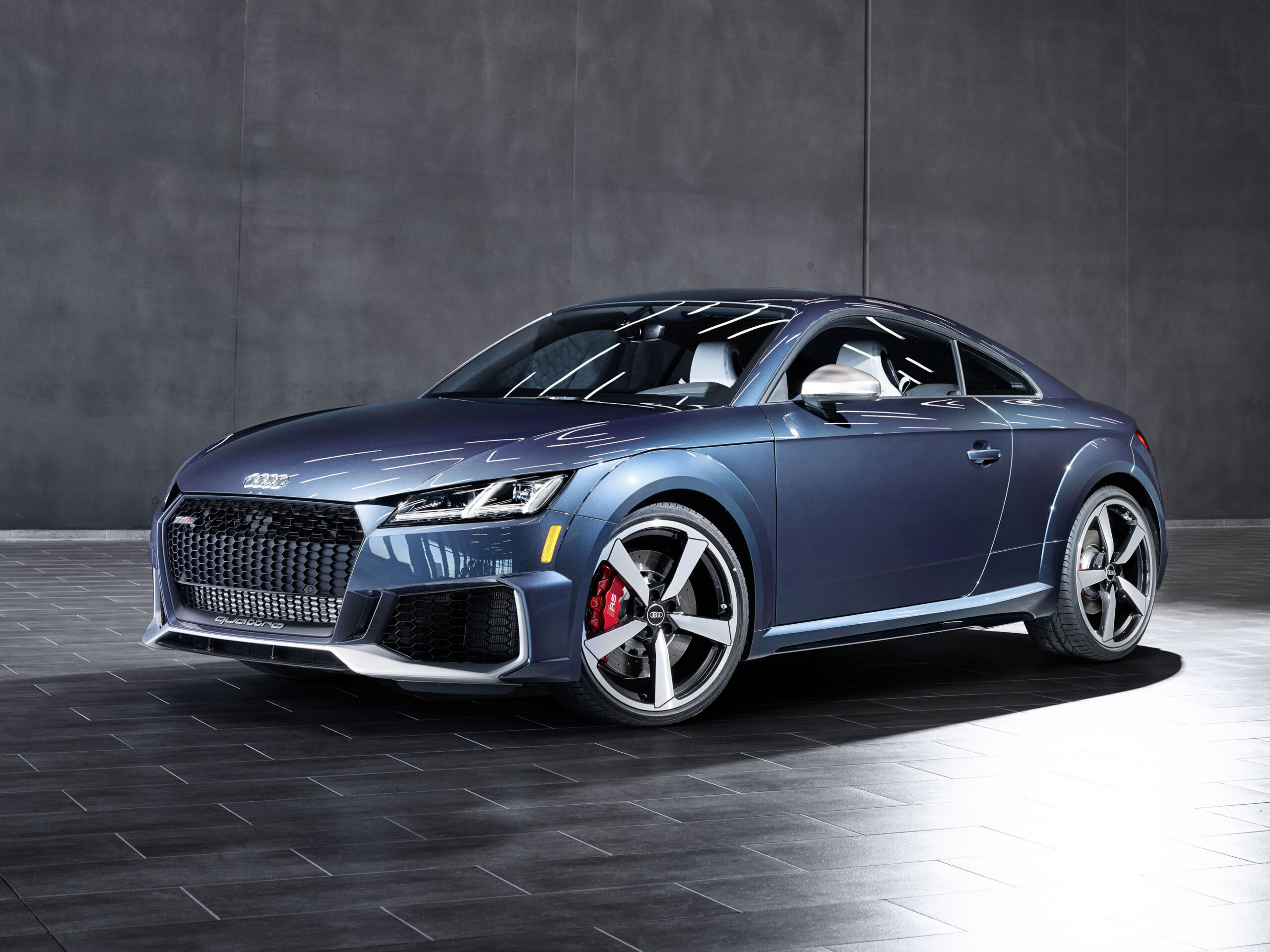 Price and Review audi tt rs hp