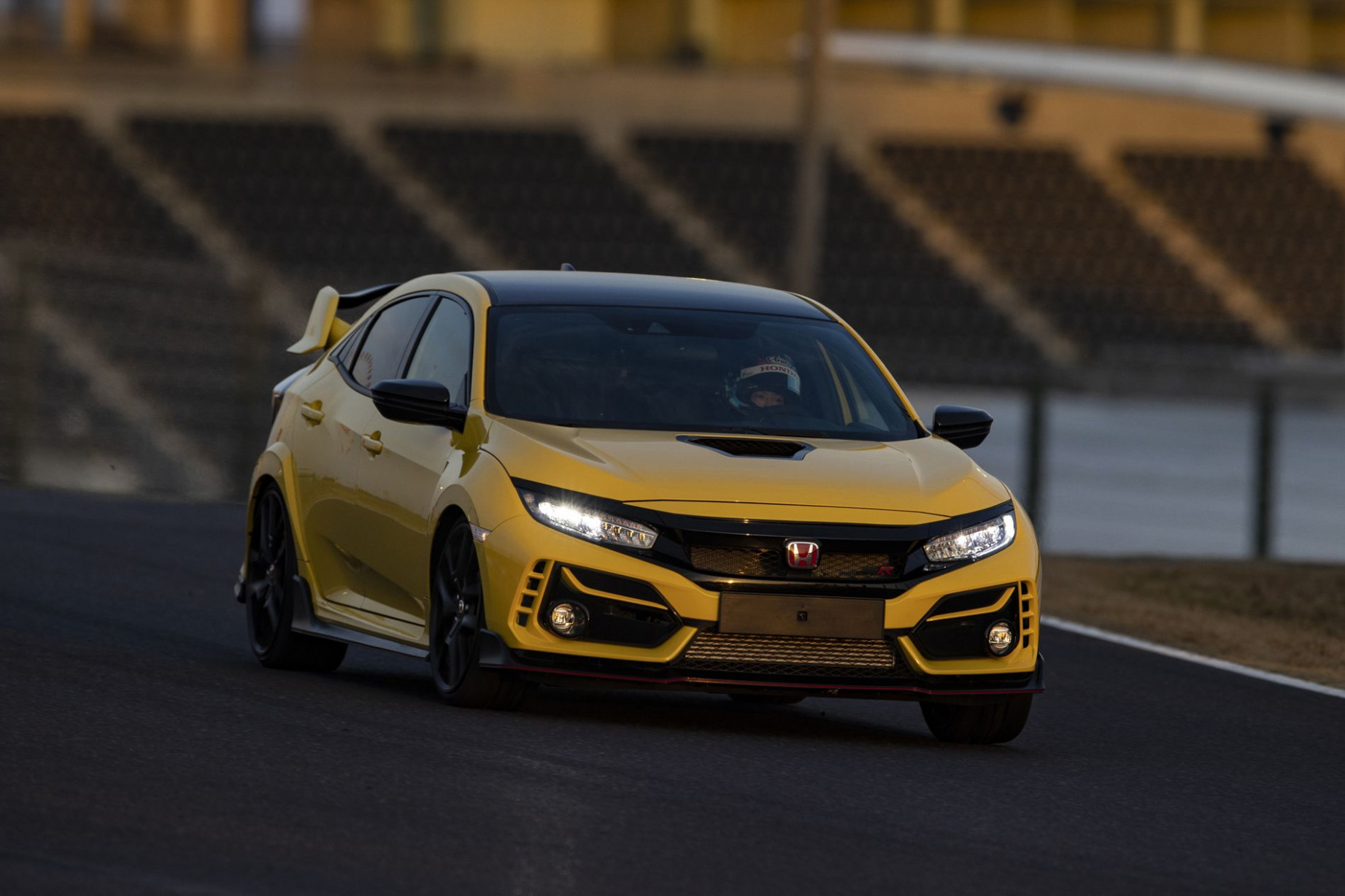4 Honda Civic Type R Review, Pricing And Specs Honda Civic Si Type R