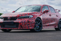4 Honda Civic Type R Teased For The First Time In Full Camo Honda Civic Si 2023