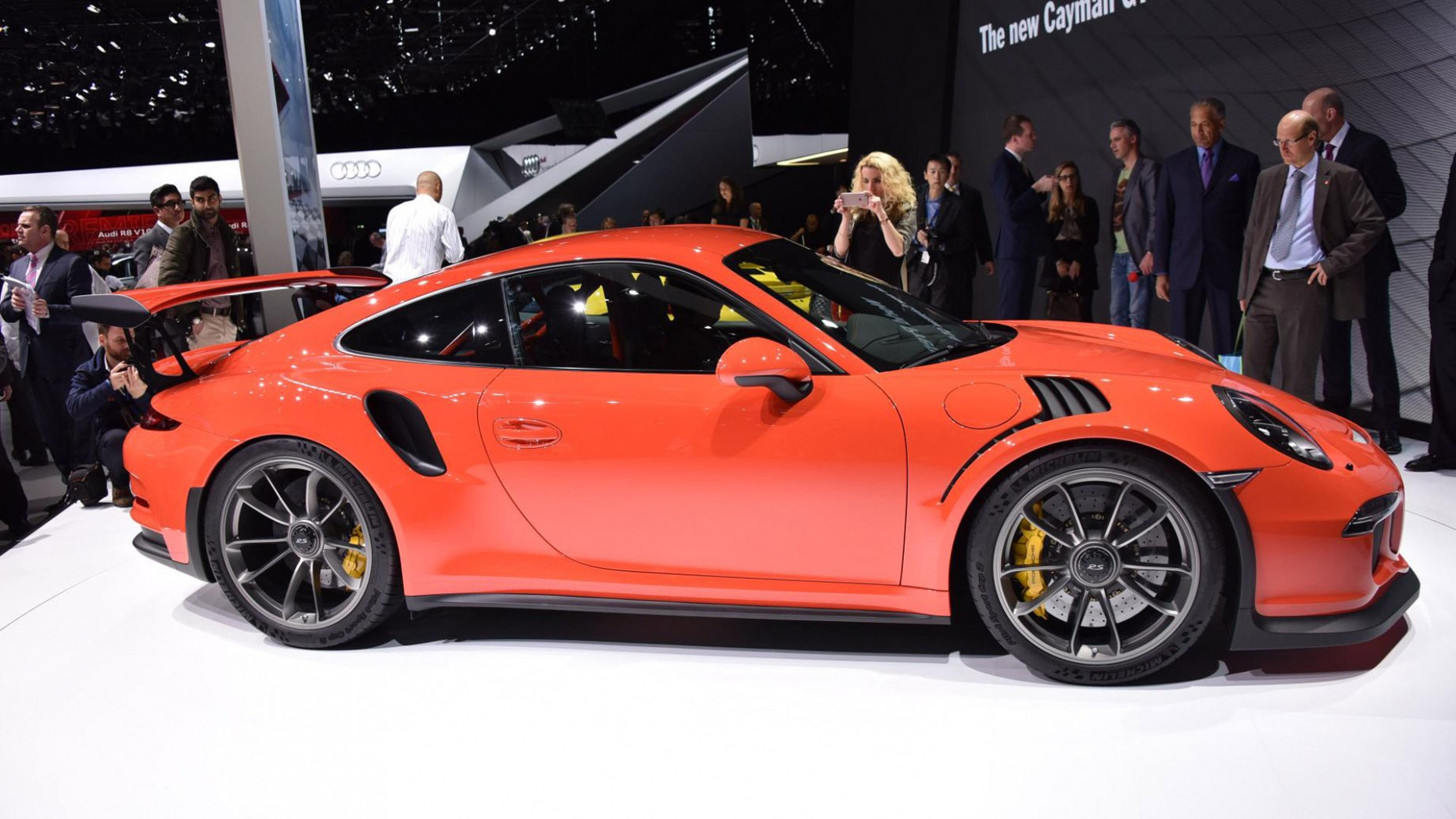 Performance and New Engine porsche 911 gt3 rs spec