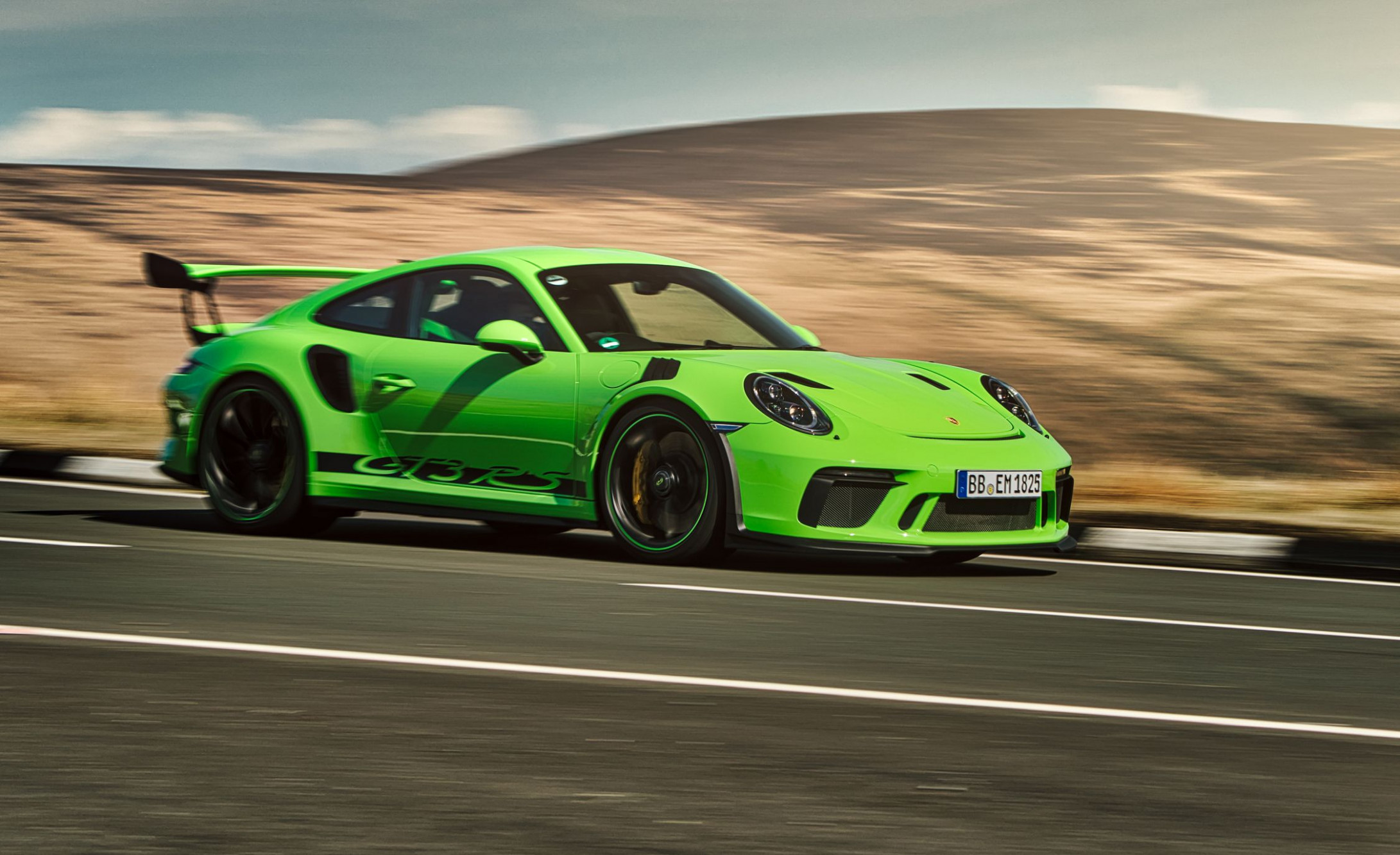 Price and Release date porsche 911 gt3 r