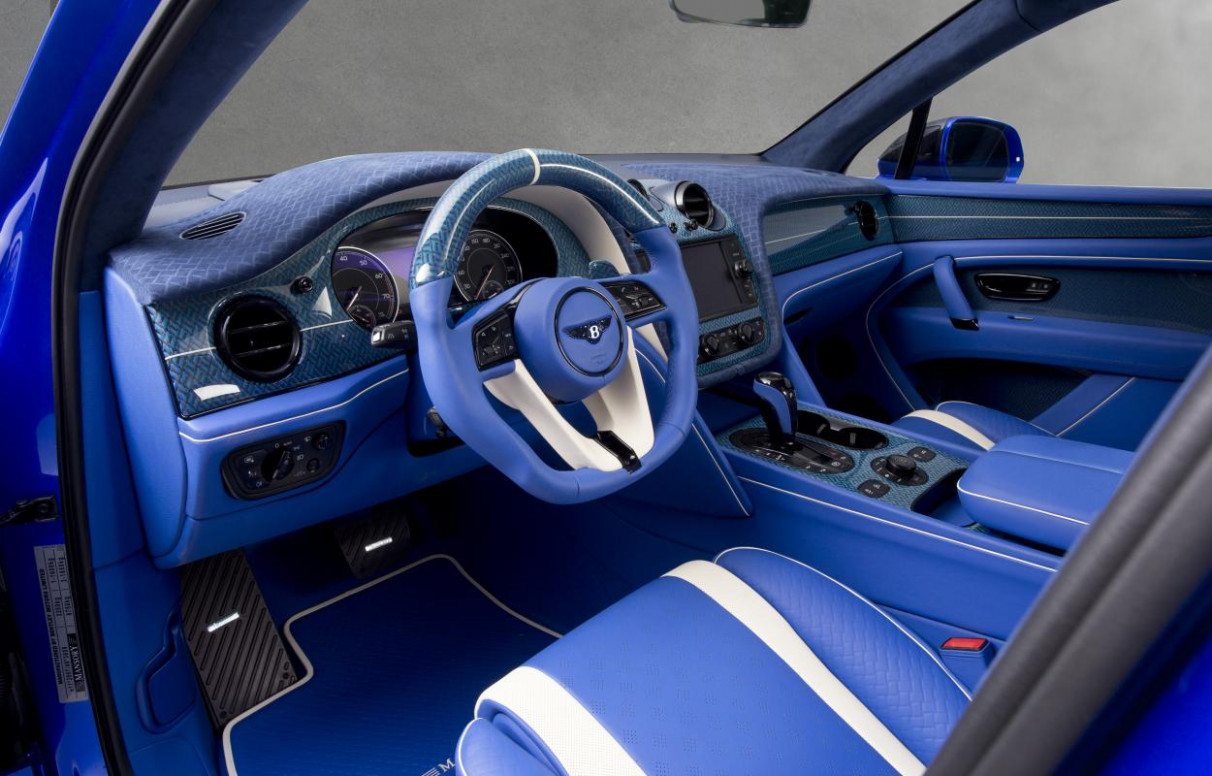Configurations blue bentley bentayga interior