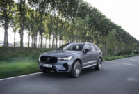 first drive review: 4 volvo xc4 recharge plug in hybrid 2023 volvo xc60 recharge plug in hybrid