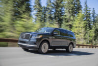 first look: 5 lincoln navigator driving lincoln navigator 2022 price