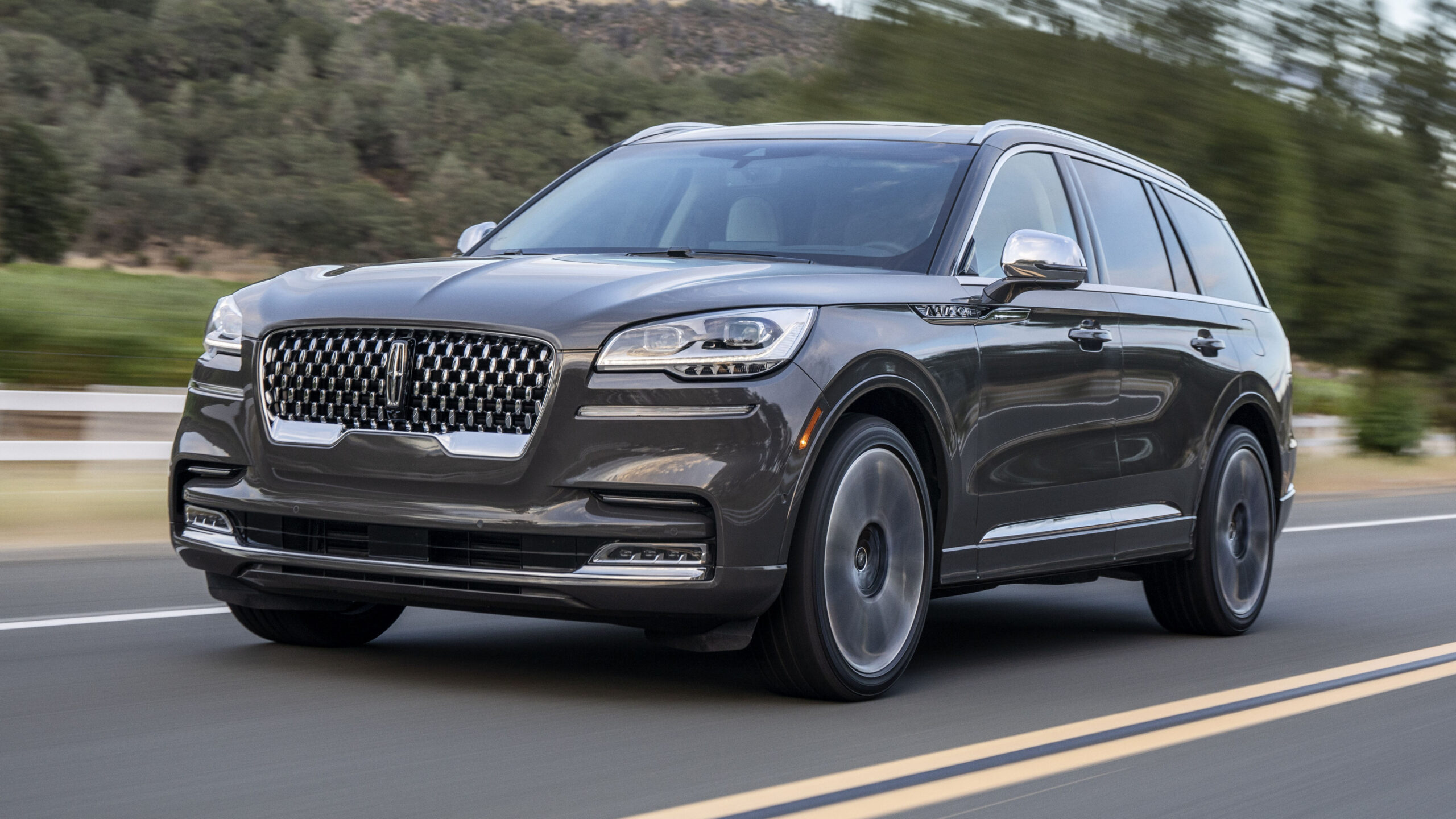 Speed Test lincoln aviator hybrid review