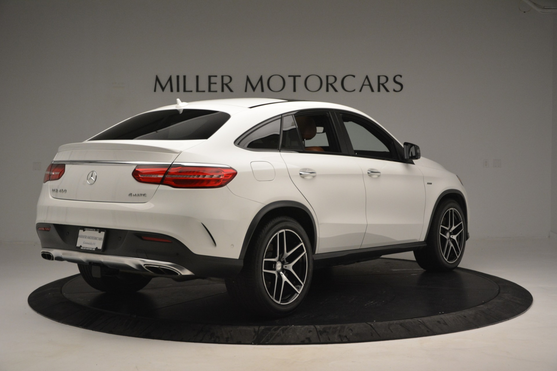 Redesign and Concept used mercedes benz gle450