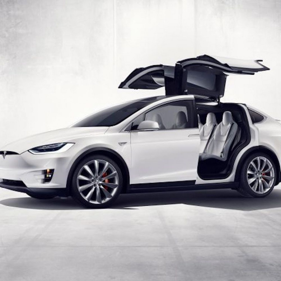 Those “falcon Wing” Doors Are Coming Back To Haunt Tesla Tesla Butterfly Doors Price