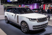 up close with the 5 land rover range rover: quiet, classy range rover 2022 release date