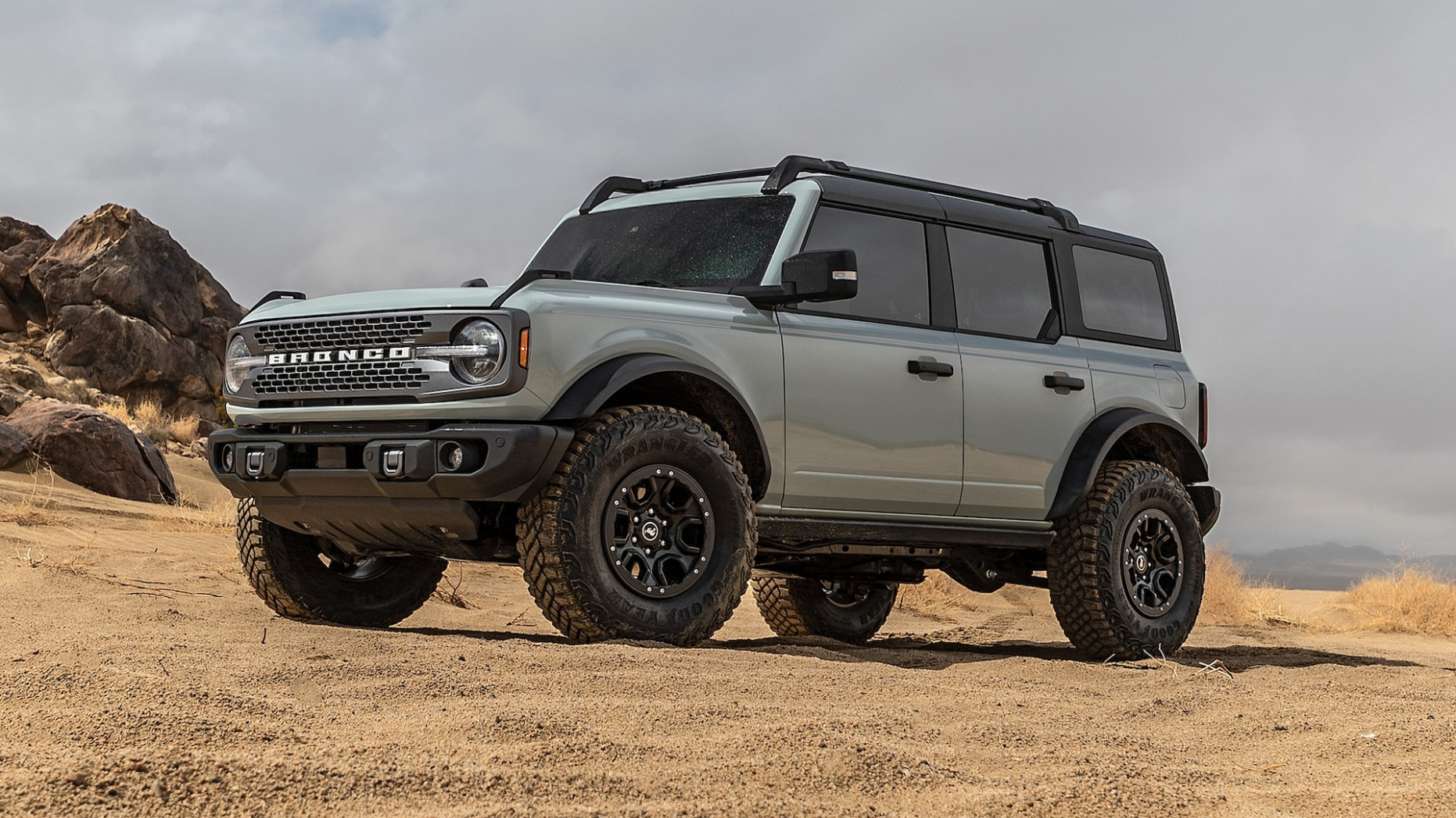 Yeah, Buddy: 3 Ford Bronco Sasquatch Will Offer A Manual After All Bronco Sasquatch 4 Door